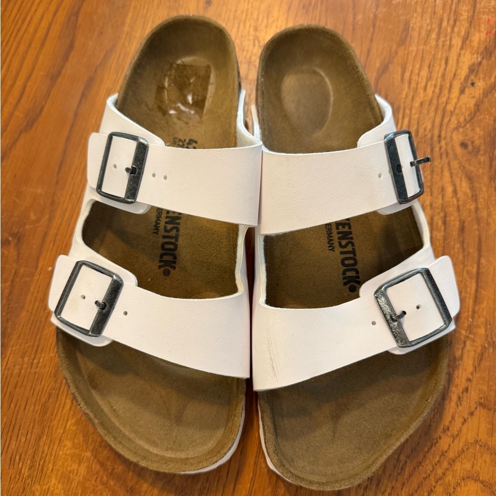 Like New Arizona Birkenstock White and Brown Sandals with Adjustable Straps 42